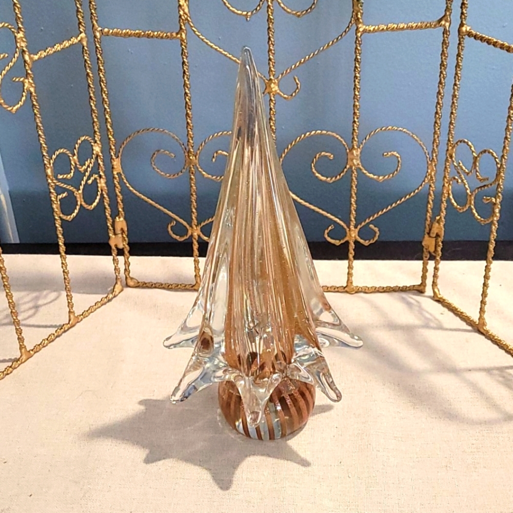 Art deco tree